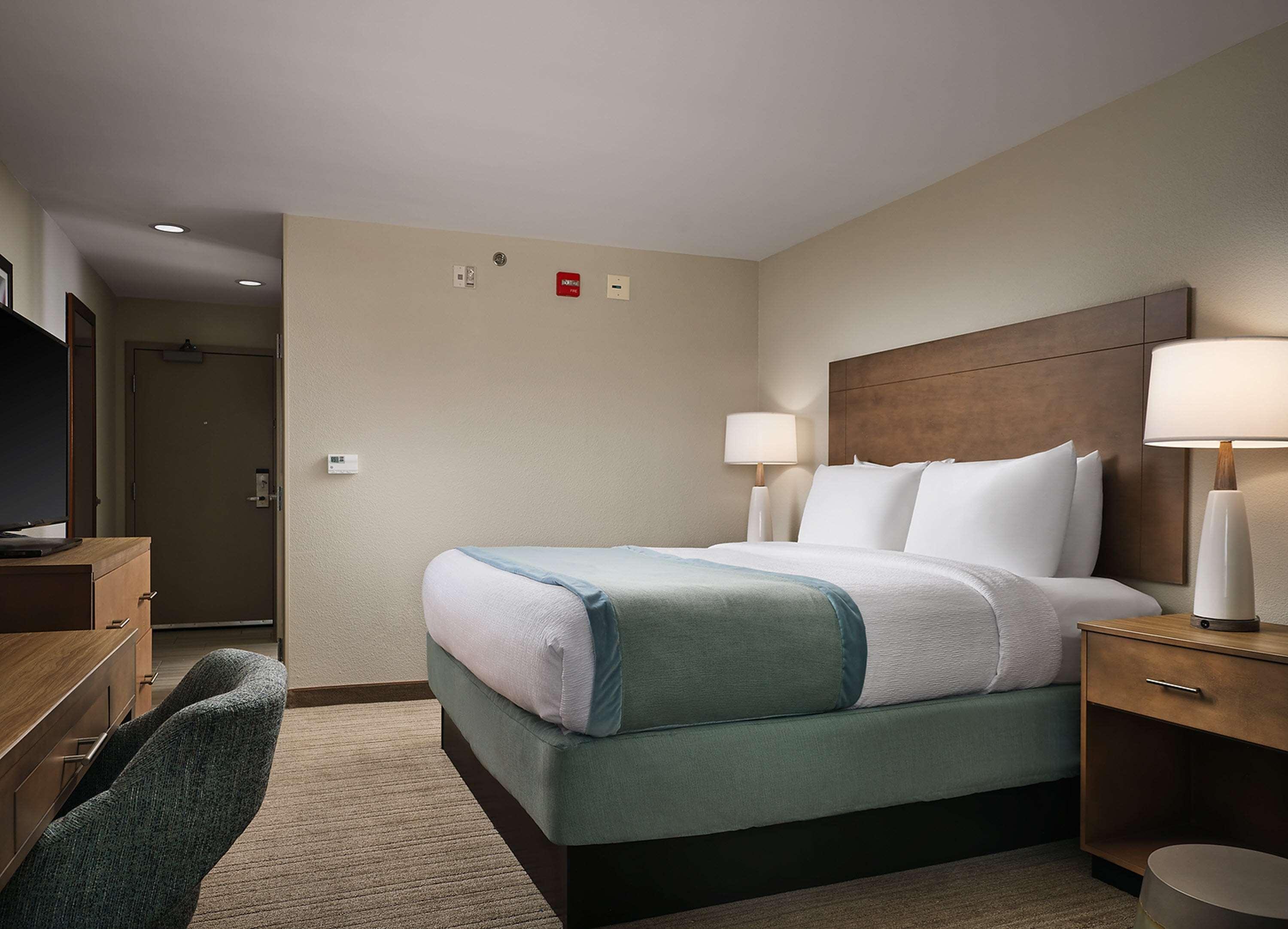 Best Western Plus Desoto Олив Бранч Екстериор снимка